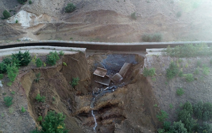 Gün Aydınlanınca Korkunç Manzara Ortaya Çıktı