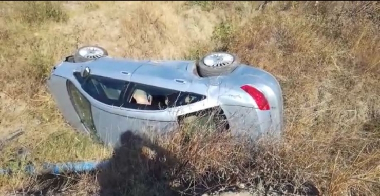 Otomobil Şarampole Uçtu: 1 Yaralı