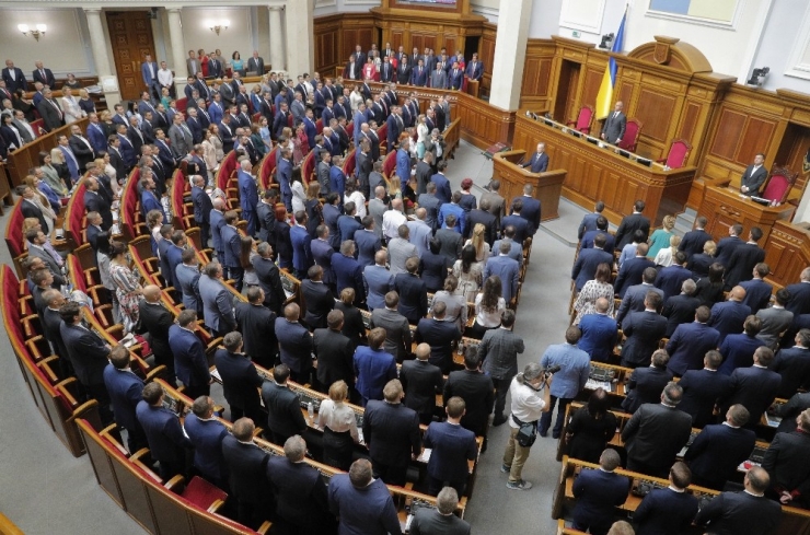 Ukrayna’da Yeni Seçilen Milletvekilleri Göreve Başladı