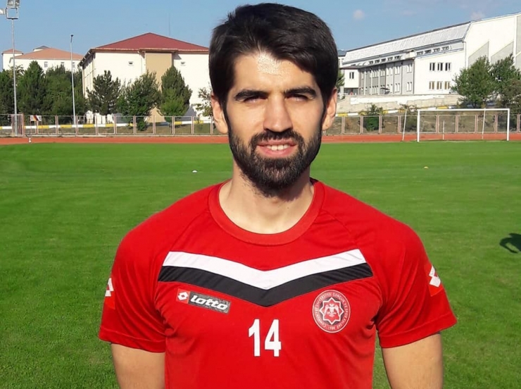 Cüsk, 8 Futbolcuyu Kadrosuna Kattı