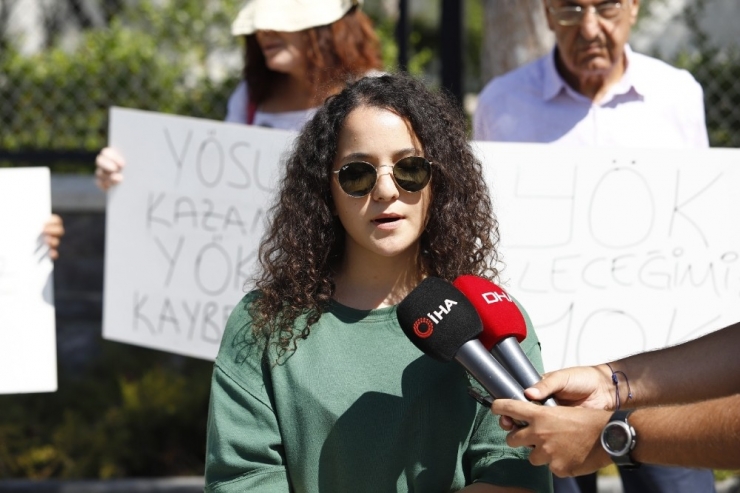 Yök’ün Yabancı Öğrencilerin Kontenjanlarıyla İlgili Kararına Tepki