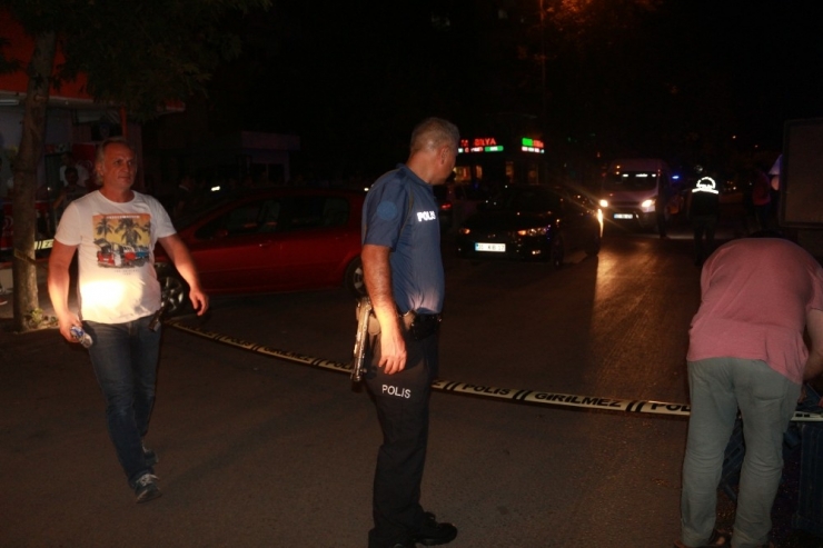 Polis Lojmanları Önünde Silah Sesleri Yükseldi: 1 Yaralı