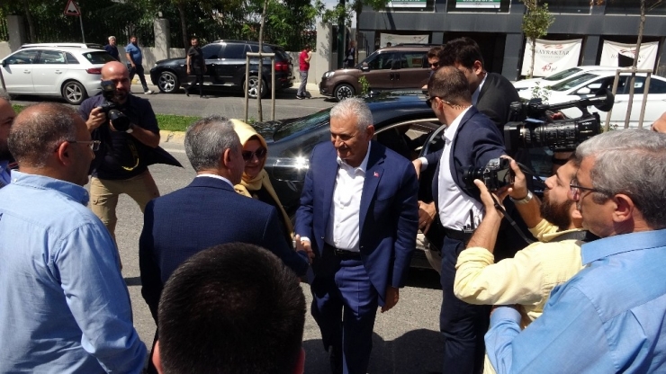 Binali Yıldırım’dan Sancaktepe Belediye Başkanı Döğücü’ye Ziyaret