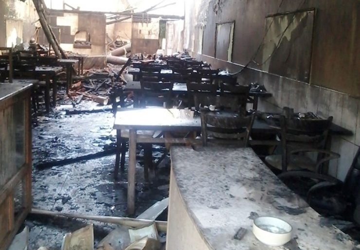 Yarım Asırlık Lokanta Alevlere Teslim Oldu