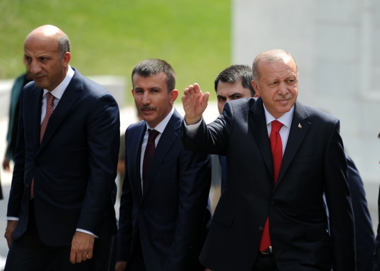 Cumhurbaşkanı Erdoğan’dan Ahmet Davutoğlu’na: “Bagajlarında Ne Varsa Ortaya Dökmelerinde Fayda Var”