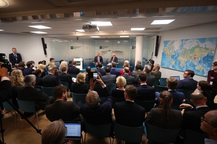 Bakan Çavuşoğlu: “Ruslar, Rejimin Saldırmayacağına Dair Garanti Verdi”