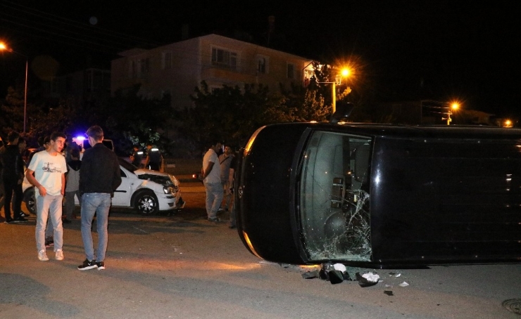Erzincan’da 3 Araçlı Trafik Kazası: 7 Yaralı