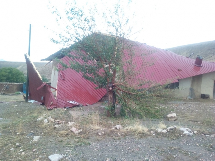 Malatya’da Sağanak Yağış Sele Neden Oldu