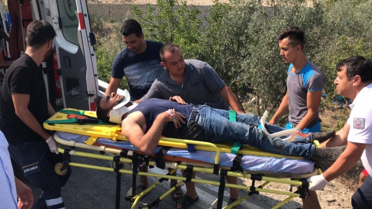 Mersin’de Tarım İşçilerini Taşıyan Kamyon Devrildi: 1 Ölü, 12 Yaralı