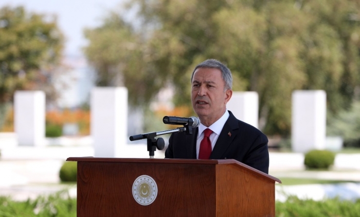 Bakan Akar: "Dün İki Türk, İki Amerikan Helikopteri Havadan Keşif Ve Denetleme Yaptı"