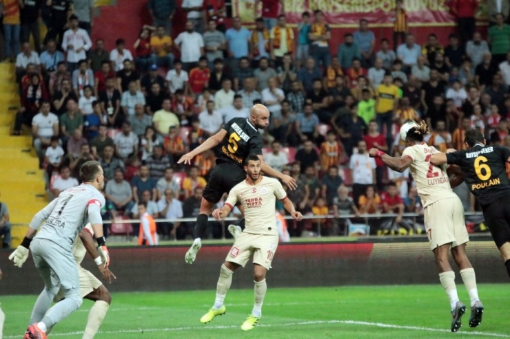 Süper Lig: İstikbal Mobilya Kayserispor: 2 - Galatasaray: 3 (Maç Sonucu)