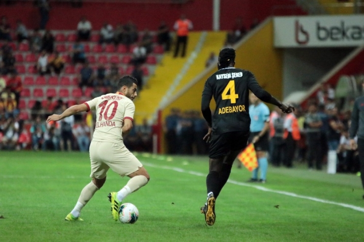 Süper Lig: İstikbal Mobilya Kayserispor: 1 - Galatasaray: 0 (İlk Yarı)