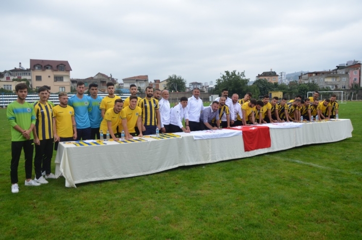 Fatsa Belediyespor’da İmza Şov