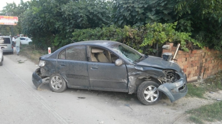 Mahalle Sakinleri Yol Kapattı