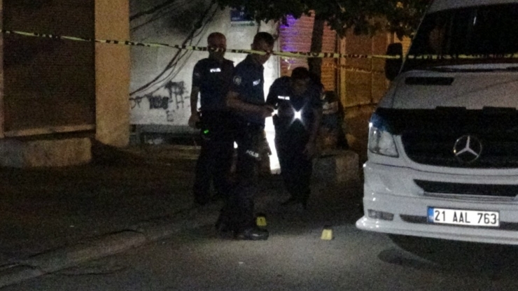 Diyarbakır’da Alacak-verecek Tartışmasında Silah Konuştu: 1 Yaralı