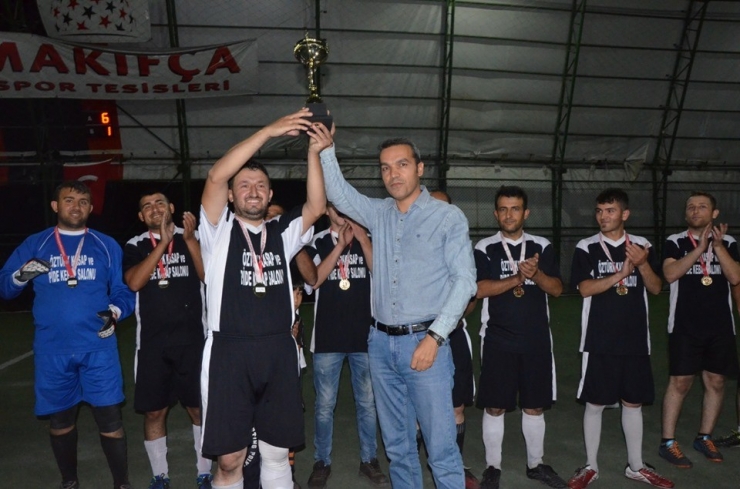 Emet’te Halı Saha Turnuvası