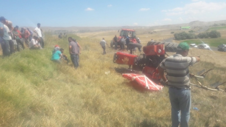 Tarla Sürerken Kaza Yapan Çiftçi Hayatını Kaybetti