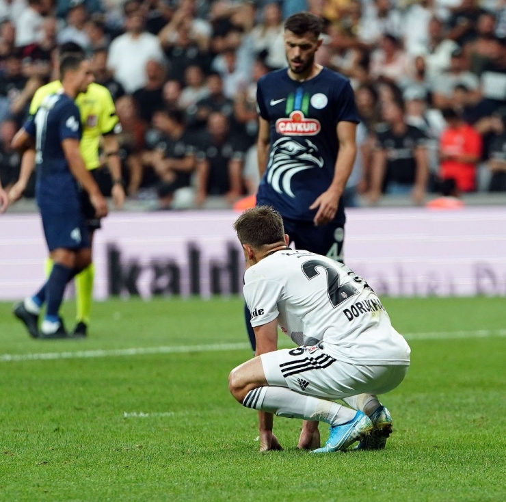 Süper Lig: Beşiktaş: 0 - Çaykur Rizespor: 1 (İlk Yarı)