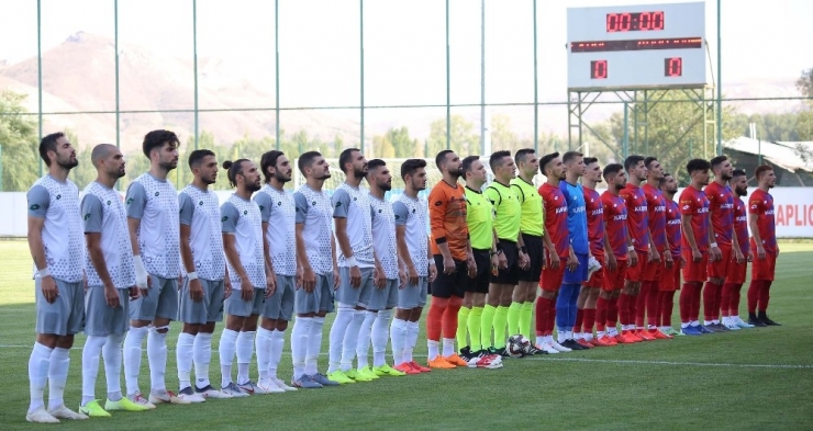 Tff 2. Lig: Sivas Belediyespor: 6 - Kardemir Karabükspor: 1