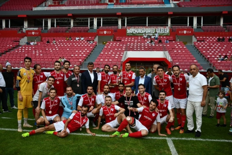 Şampiyon İstanbul Barosu