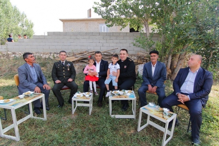 Kaymakam Mehmetbeyoğlu’ndan Şehit Ailelerine Ziyaret
