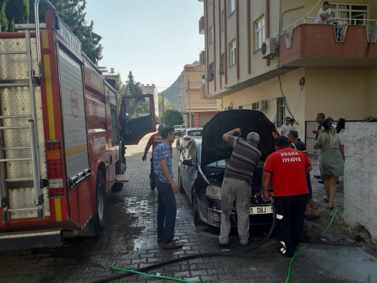 Seyir Halindeki Otomobil Alev Aldı