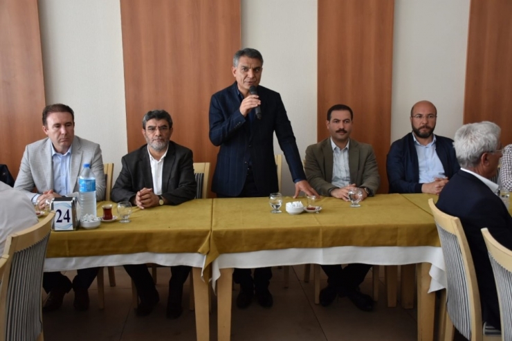 İki Aile Arasındaki 5 Yıllık Husumet Barışla Noktalandı