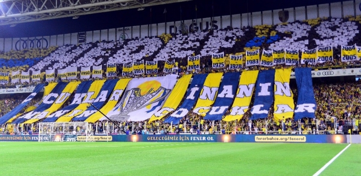 Ülker Stadı Kapalı Gişe!