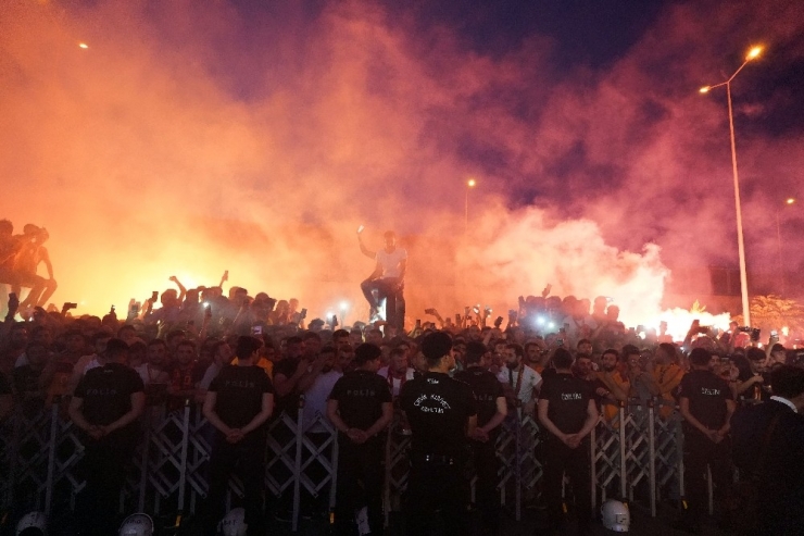 Falcao İstanbul’a Geldi