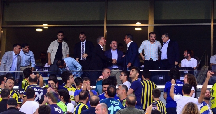 Bakan Kasapoğlu, Başkan Ağaoğlu İle Mücadeleyi Takip Etti