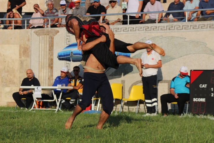 Dünya Aba Güreşi Şampiyonası Başladı