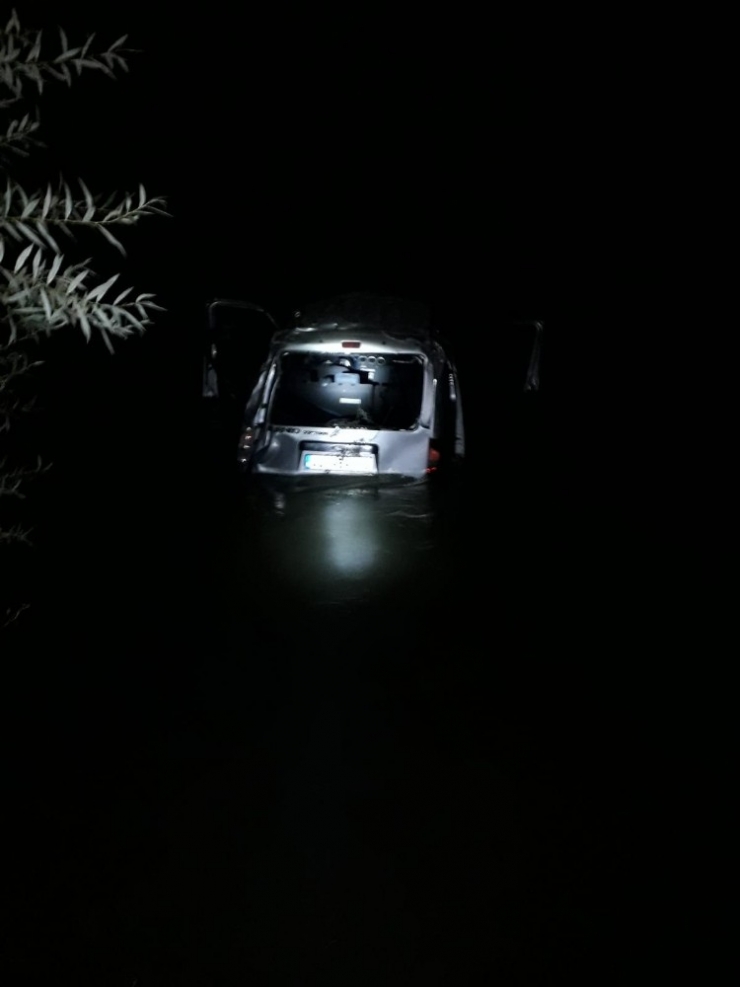 Kahramanmaraş’ta Otomobil Dereye Uçtu: 3 Ölü, 5 Yaralı