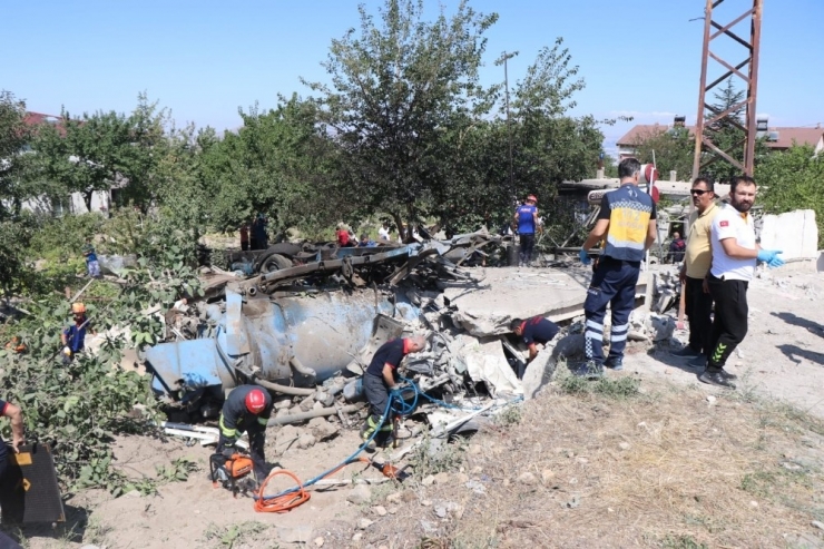 Kayseri’deki Enkazdan 1 Kişi Yaralı Çıkarıldı