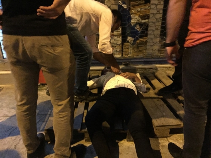 Ordu’daki Kazada Dolmuş Durağı Paramparça Oldu: 3 Yaralı