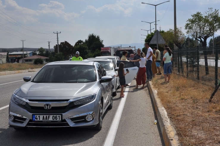 Sandıklı’da 4 Araç Kazaya Karıştı