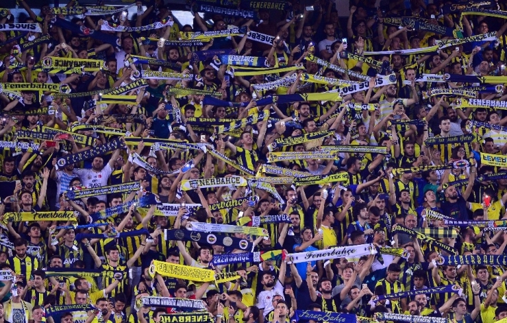 Süper Lig: Fenerbahçe: 1 - Trabzonspor: 0 (Maç Devam Ediyor)