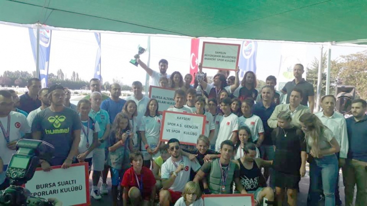 Spor A.ş, Su Kayağı’nda 5 Madalya İle Döndü