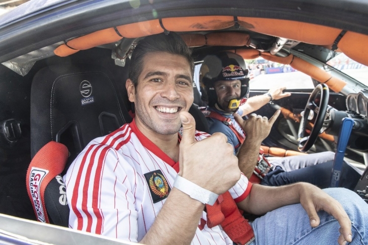 Red Bull Car Park Drift Dünya Finali’nde Ünlüler Geçidi