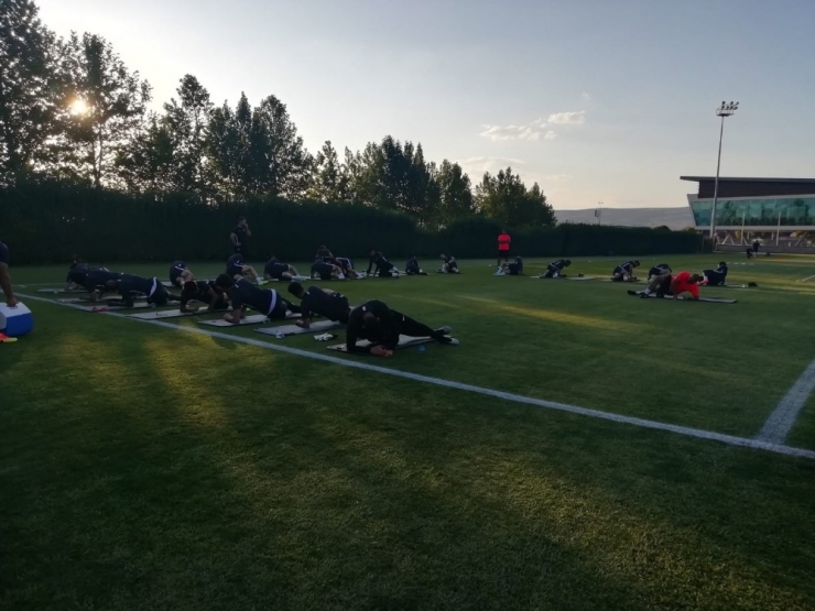 İstikbal Mobilya Kayserispor, Antalyaspor Maçı İçin Hazırlıklara Başladı