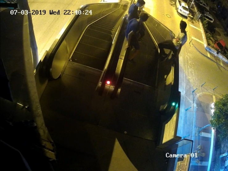 Üst Geçidin Sürekli Bozulmasının Nedeni Ortaya Çıktı