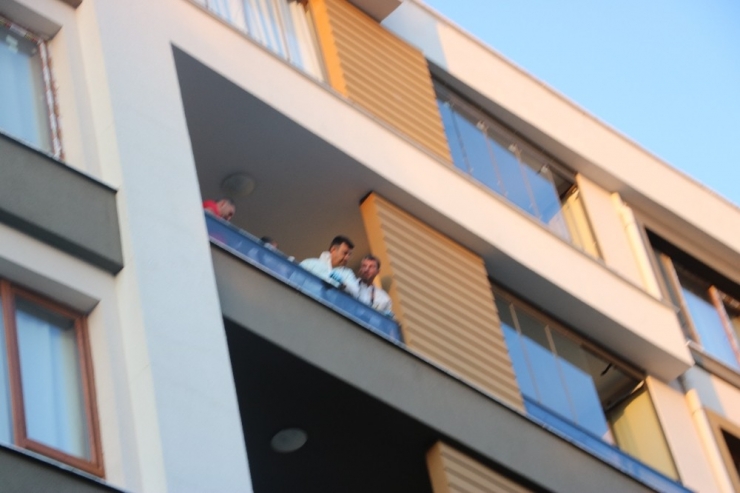 Boşanma Aşamasındaki Karısını Başından Vurarak Öldürdü