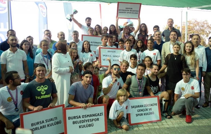 Su Kayağı Tutkunları Osmangazi’de Buluştu