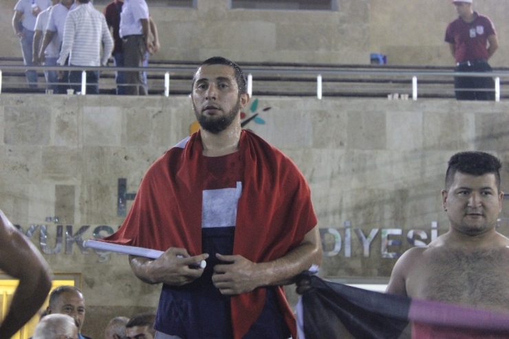 Dünya Aba Güreşi Şampiyonu Ali Erdoğan Oldu