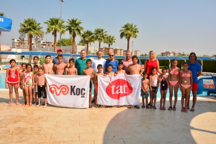 Fabrikadan Personel Çocuklarına Jest