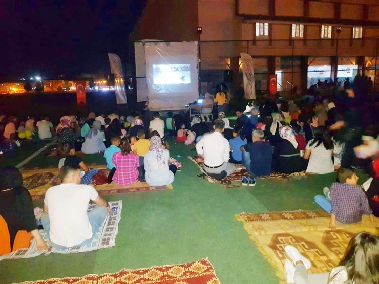 Midyatlılar Açık Hava Sinema Günlerinde Buluştu