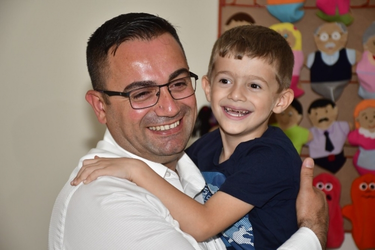 Biga Belediyesinin Kreşlerinde İlk Gün Heyecanı