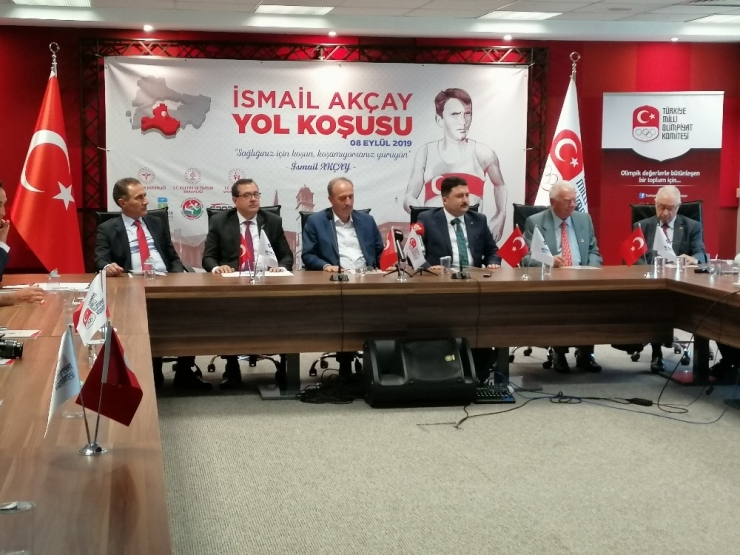 İsmail Akçay Yol Koşusu’nun Tanıtım Toplantısı Düzenlendi