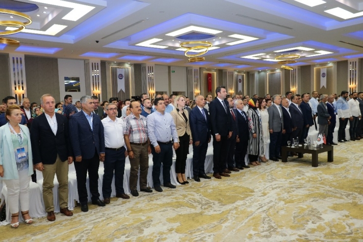 Cumhurbaşkanlığı Yüksek İstişare Kurulu Üyesi Mehmet Ali Şahin’den Davutoğlu’na Eleştiri: