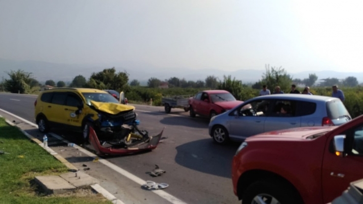 Denizli’de Trafik Kazası: 2 Yaralı