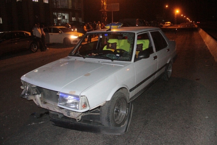 Otomobilin Çarptığı Anneanne Öldü, Torunu Ağır Yaralandı